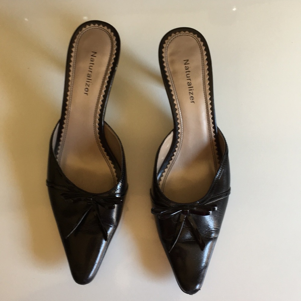 Naturalizer Black Heels